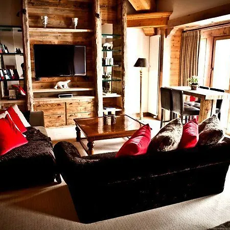 Les Barmes De L'ours Отель 5*