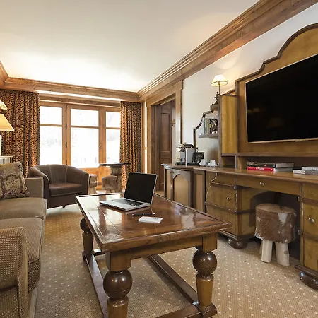 Hotel Les Barmes De L'ours Val-dʼIsère