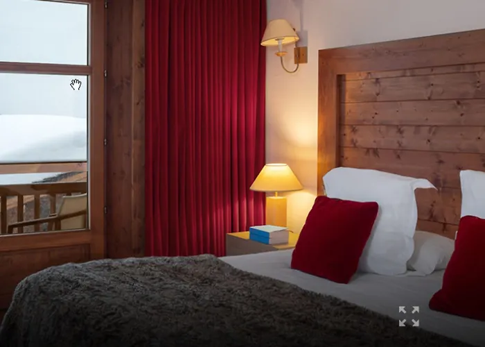 Les Barmes De L'ours Hotel