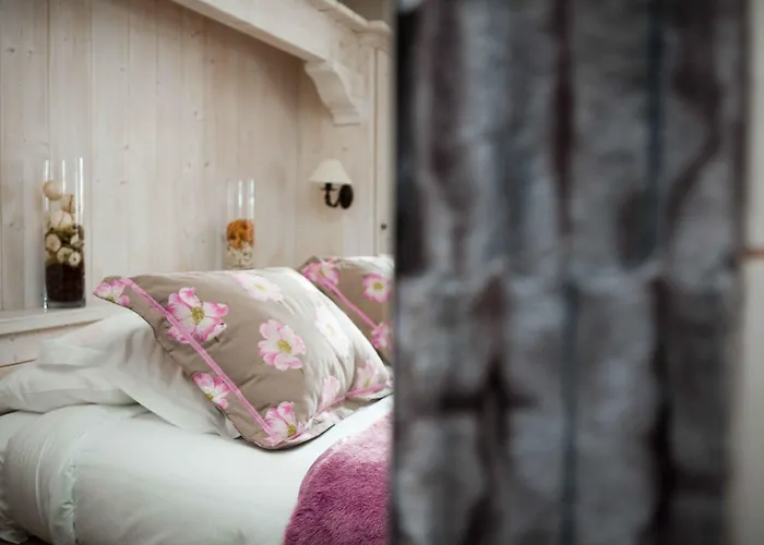 Les Barmes De L'ours Hotel
