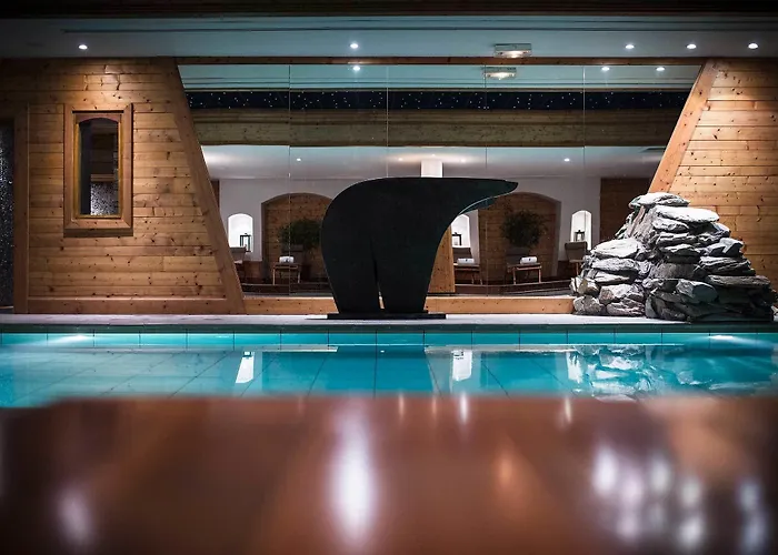 Les Barmes De L'ours Hotel 5*