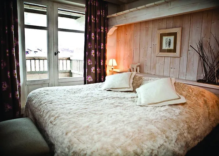 Les Barmes De L'ours Hotel