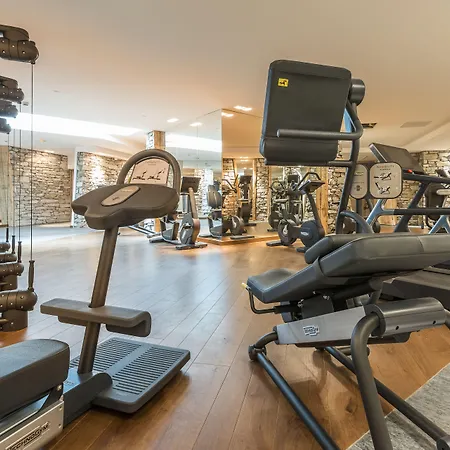 Les Barmes De L'ours 5*