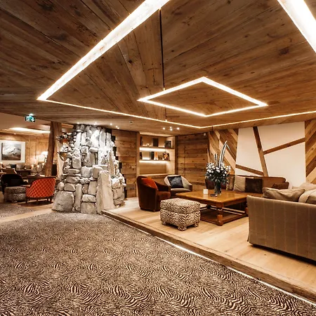 Les Barmes De L'ours Hotell